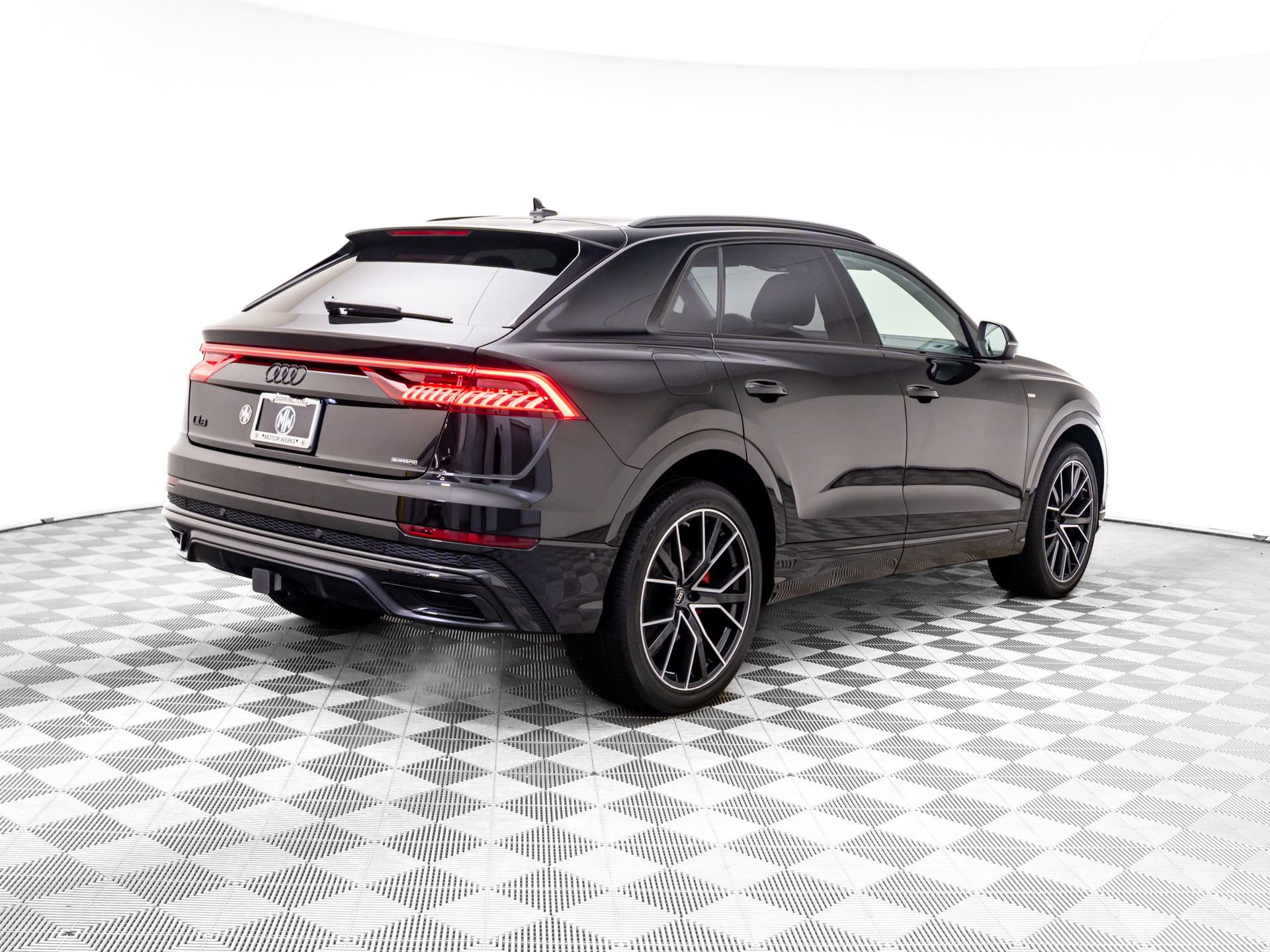 Used 2023 Audi Q8 Premium Plus image 5