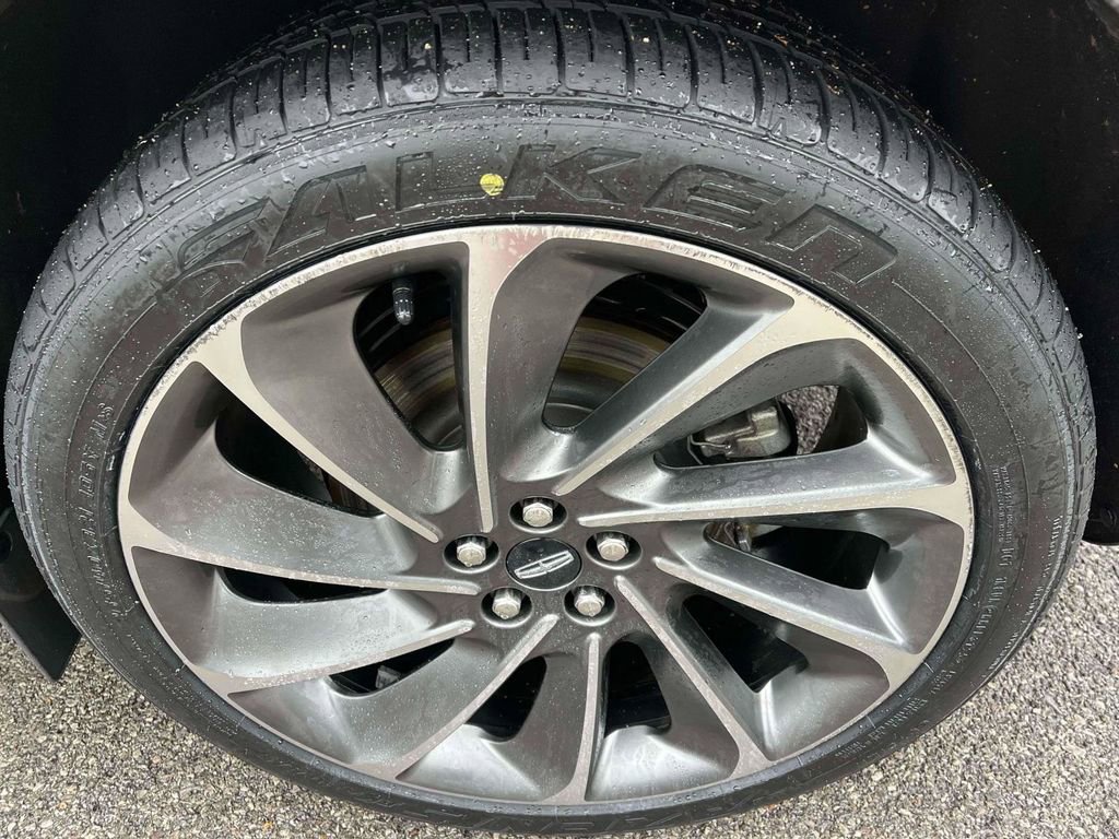 Used 2020 Lincoln Nautilus Reserve w/ Equipment Group 201A image 37