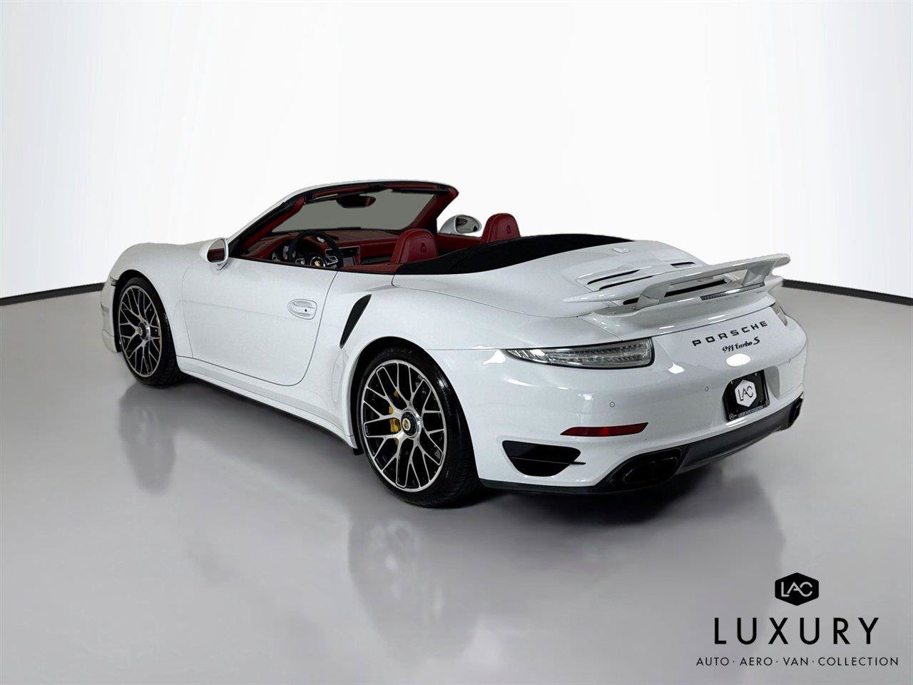 Used 2015 Porsche 911 Turbo S AWD/4WD image 7
