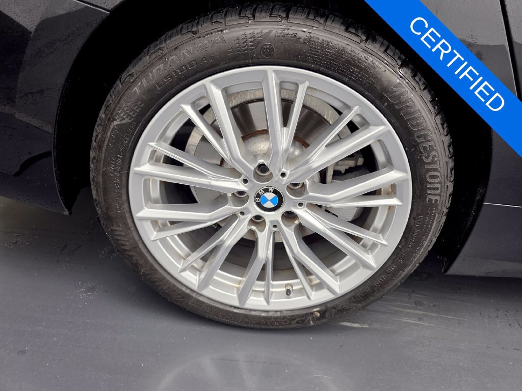 Certified 2024 BMW 330i Sedan RWD image 16