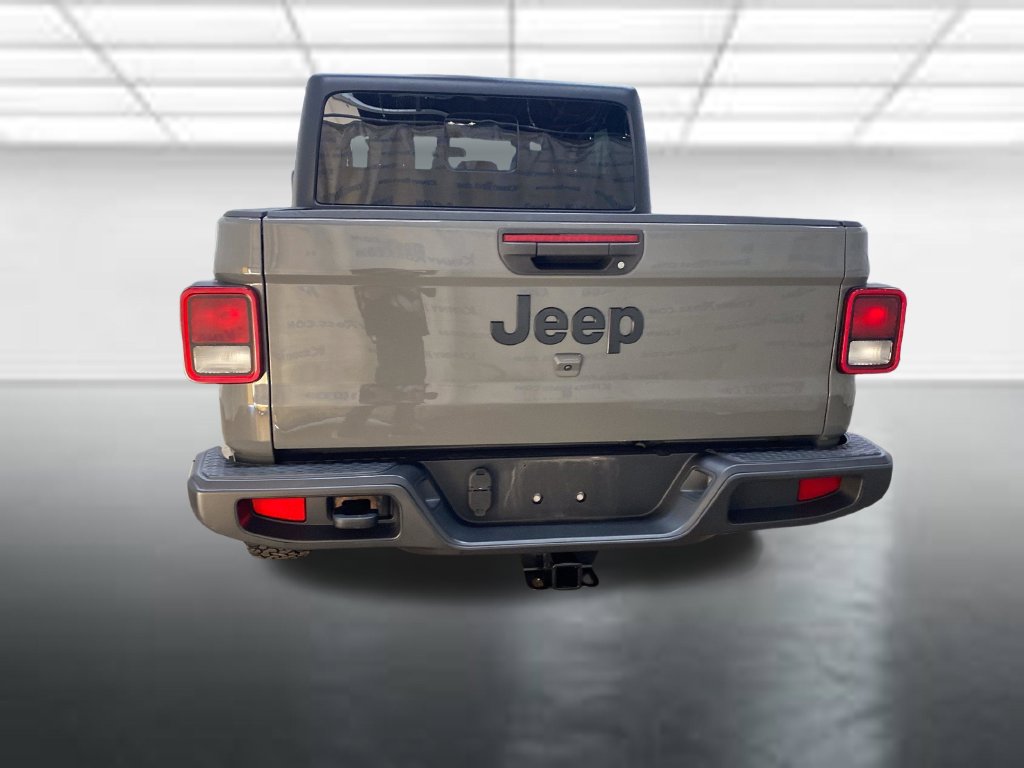 Used 2023 Jeep Gladiator Sport AWD/4WD image 6