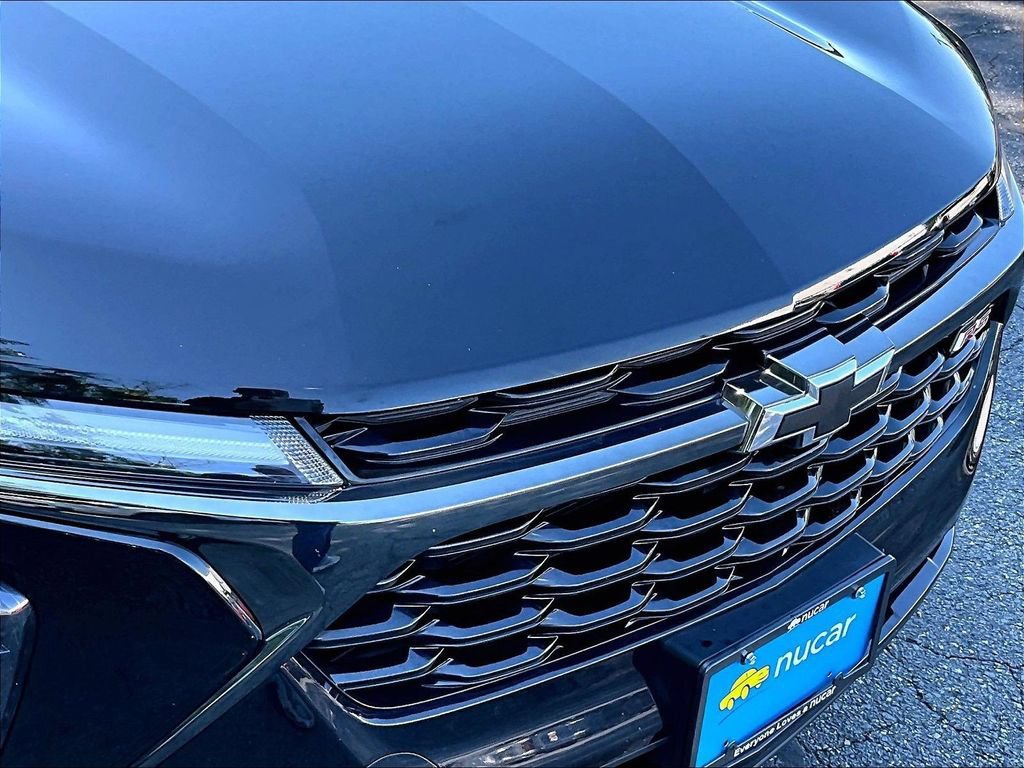 Used 2024 Chevrolet Trax RS FWD image 29