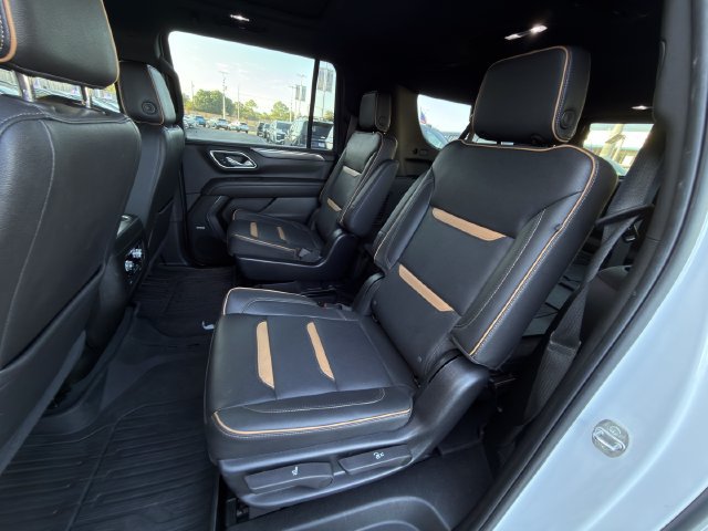 Used 2023 GMC Yukon XL AT4 w/ AT4 Premium Package AWD/4WD image 32