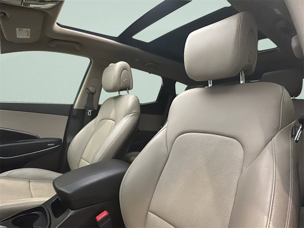 Used 2017 Hyundai Santa Fe Sport image 6