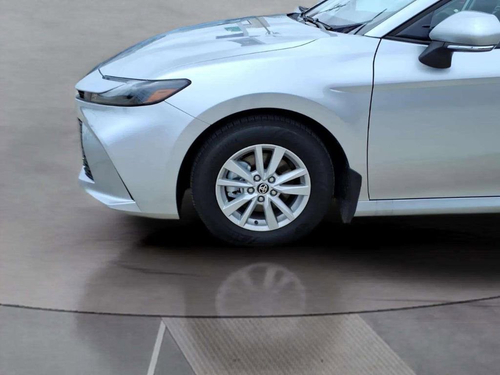 Used 2026 Toyota Camry LE FWD image 20