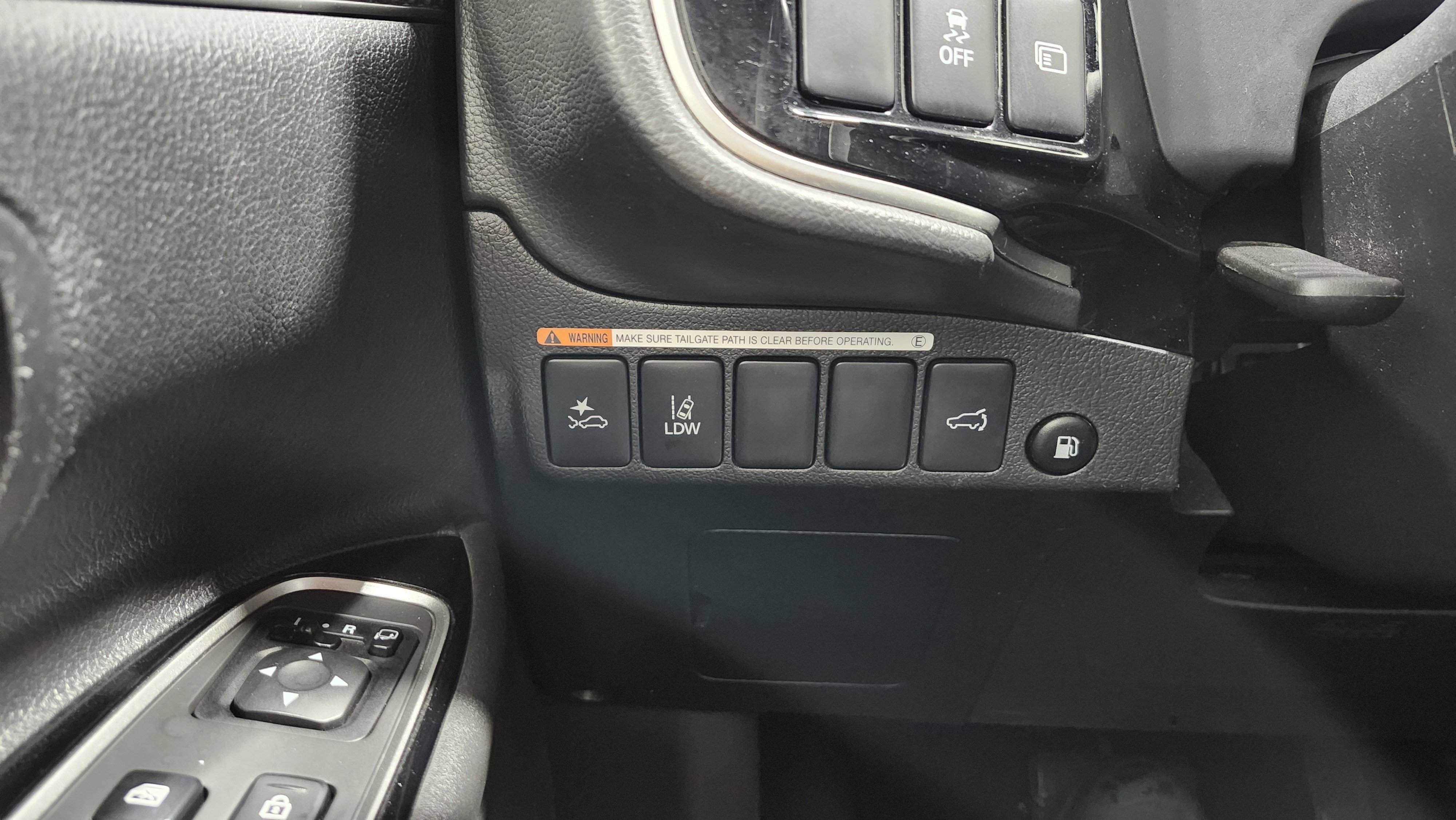 Used 2022 Mitsubishi Outlander SEL image 38