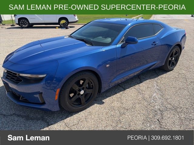 Used 2019 Chevrolet Camaro LT w/ Technology Package RWD image 4
