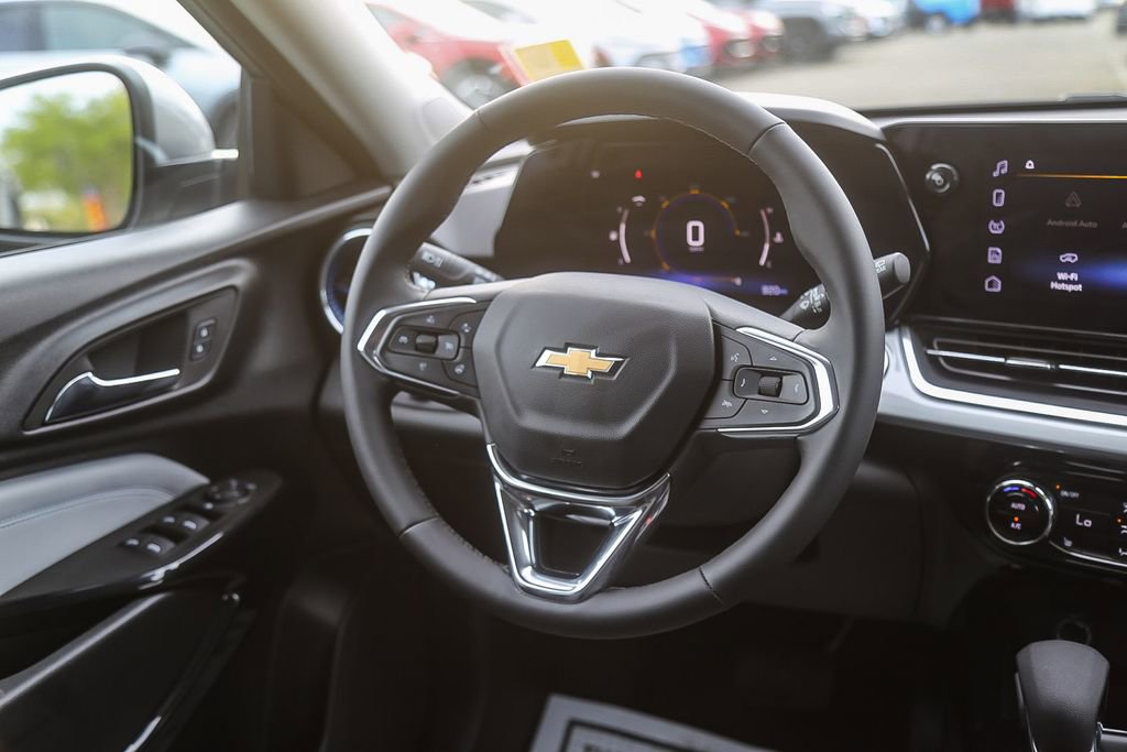 Certified 2026 Chevrolet Trax LT w/ Driver Confidence Package image 26