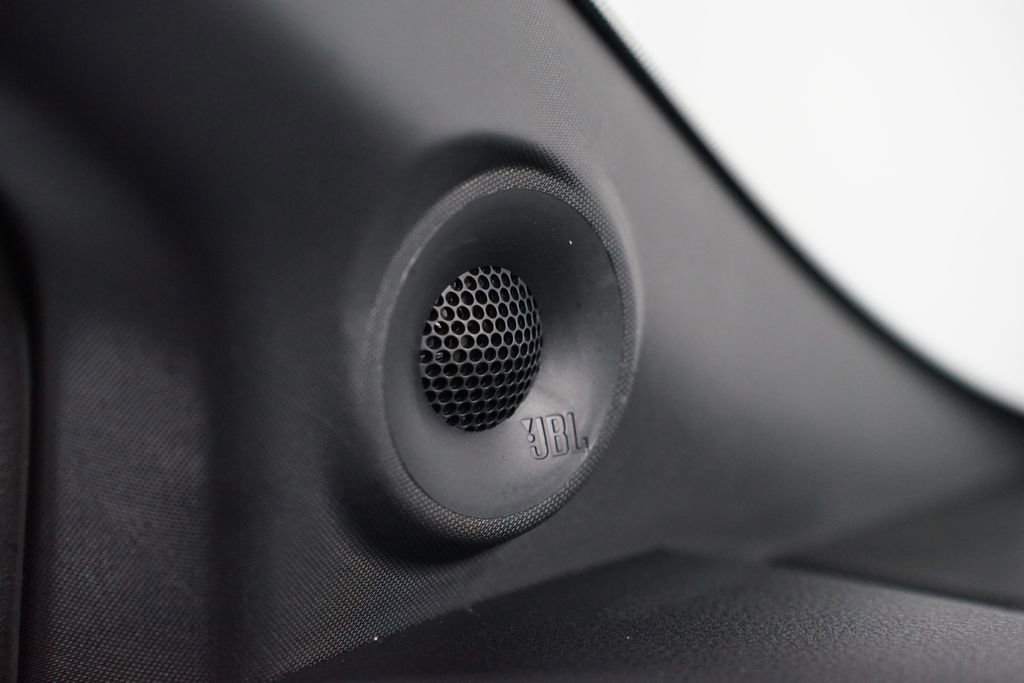 Used 2025 Toyota Sienna Limited image 27