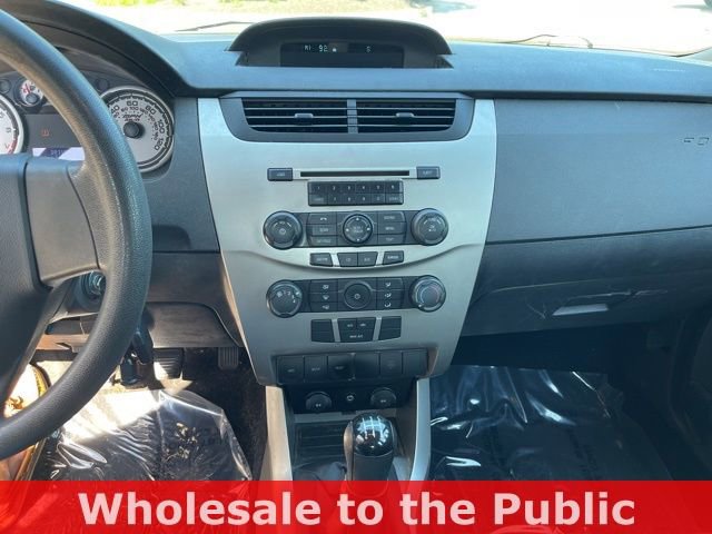 Used 2009 Ford Focus SE FWD image 17