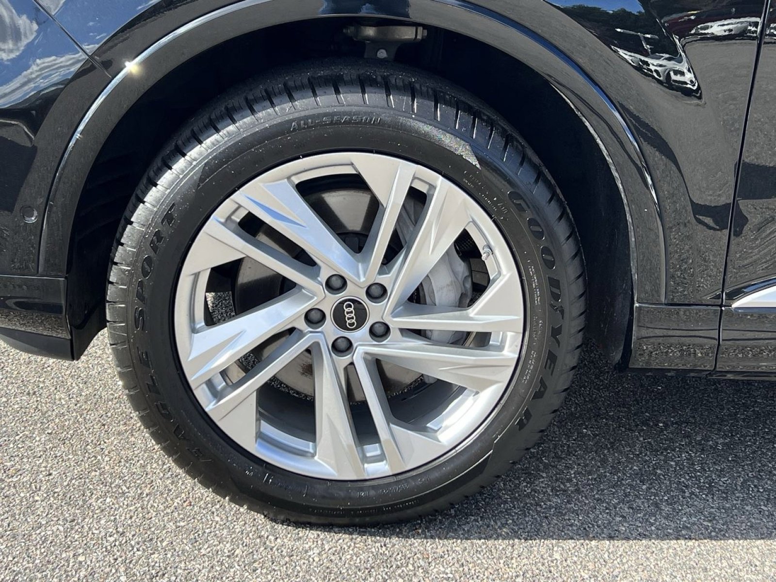 Used 2022 Audi Q7 Premium Plus image 13