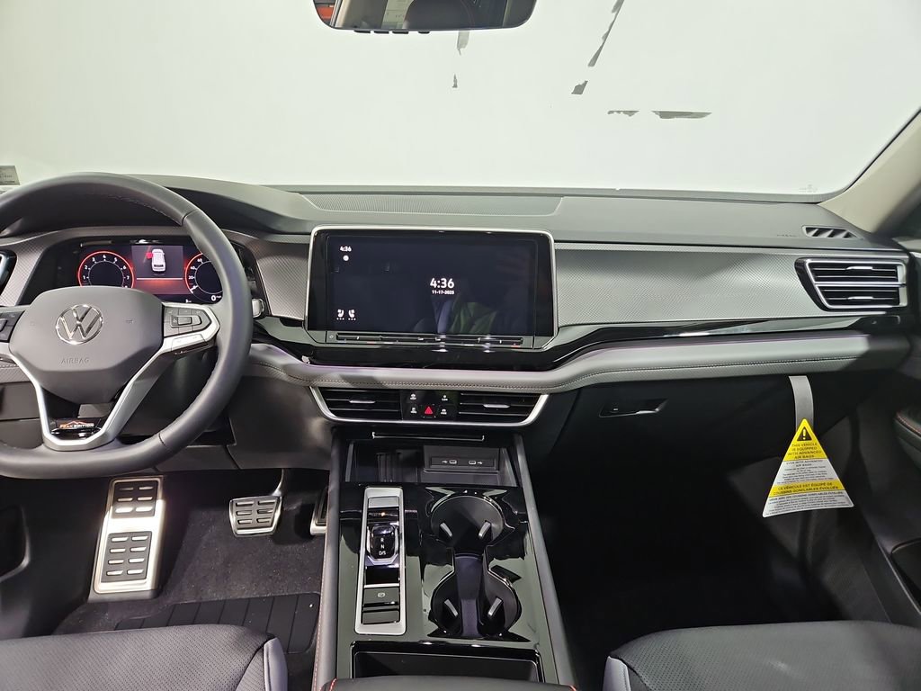 New 2026 Volkswagen Atlas Peak Edition image 17