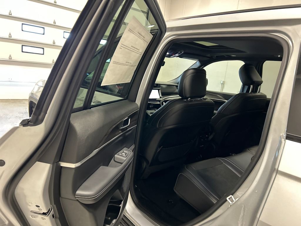 New 2026 Jeep Grand Cherokee Altitude image 30