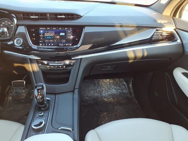Used 2023 Cadillac XT6 Sport w/ Technology Package image 18