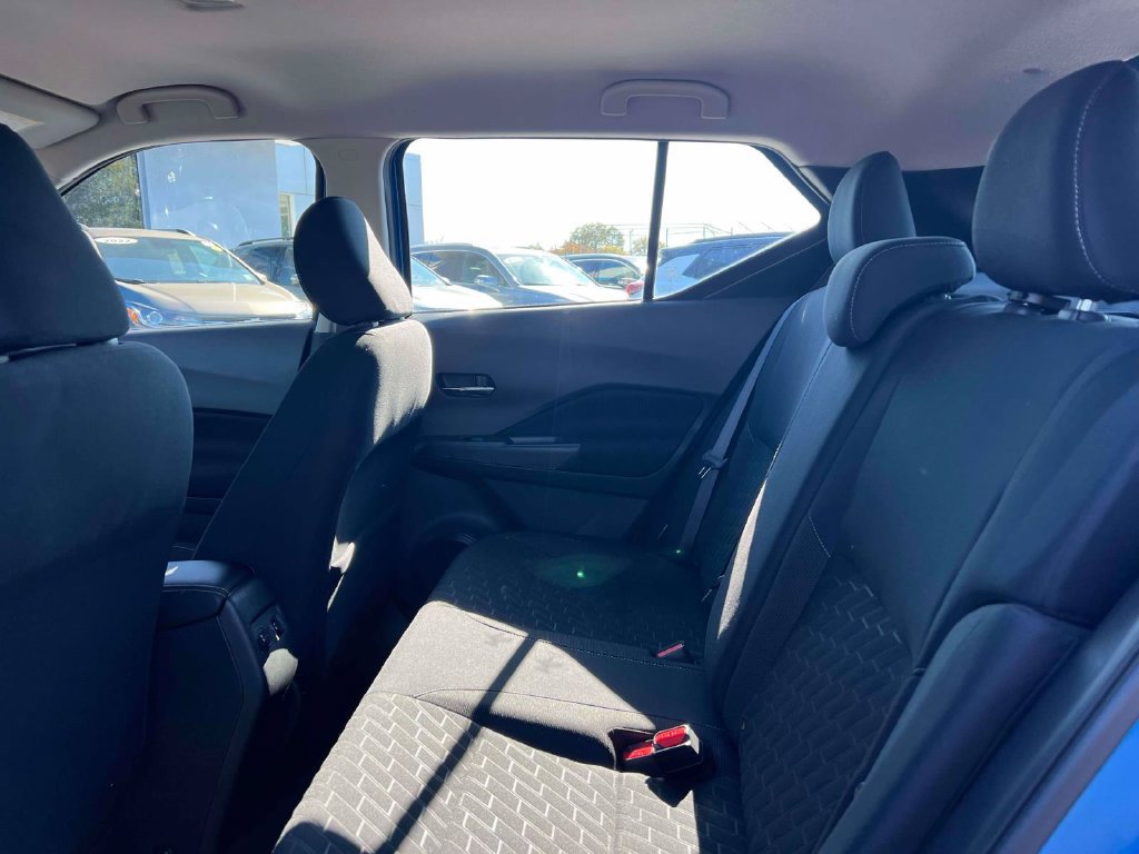 Used 2023 Nissan Kicks SV FWD image 13
