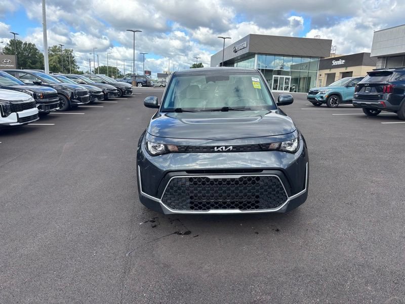 Used 2024 Kia Soul LX w/ Option Group 015 FWD image 2