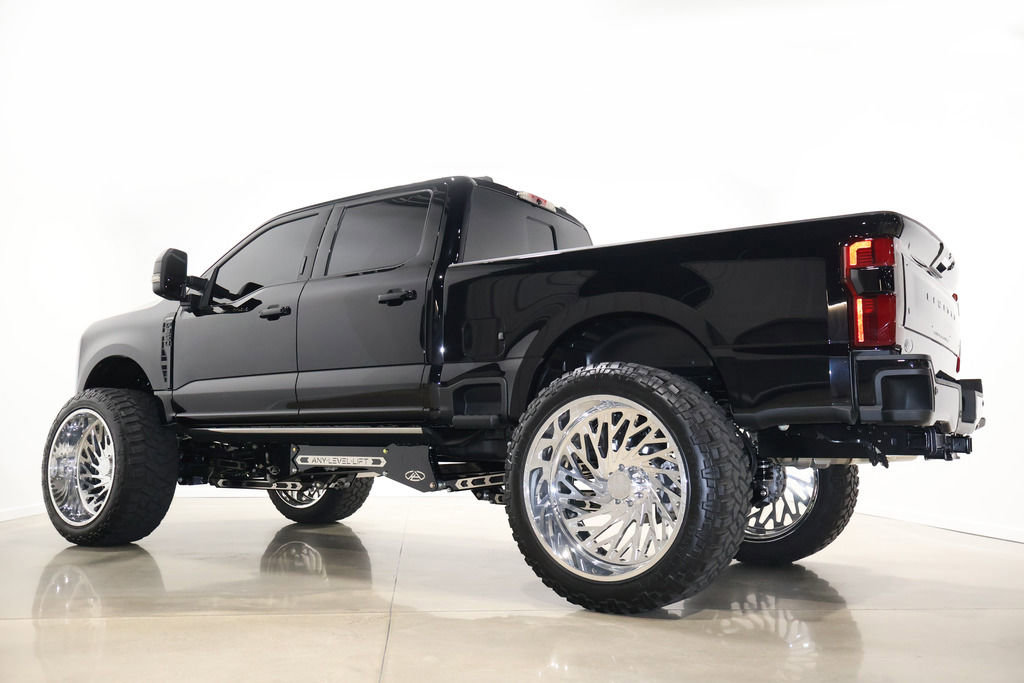 Used 2024 Ford F350 Limited w/ FX4 Off-Road Package image 15