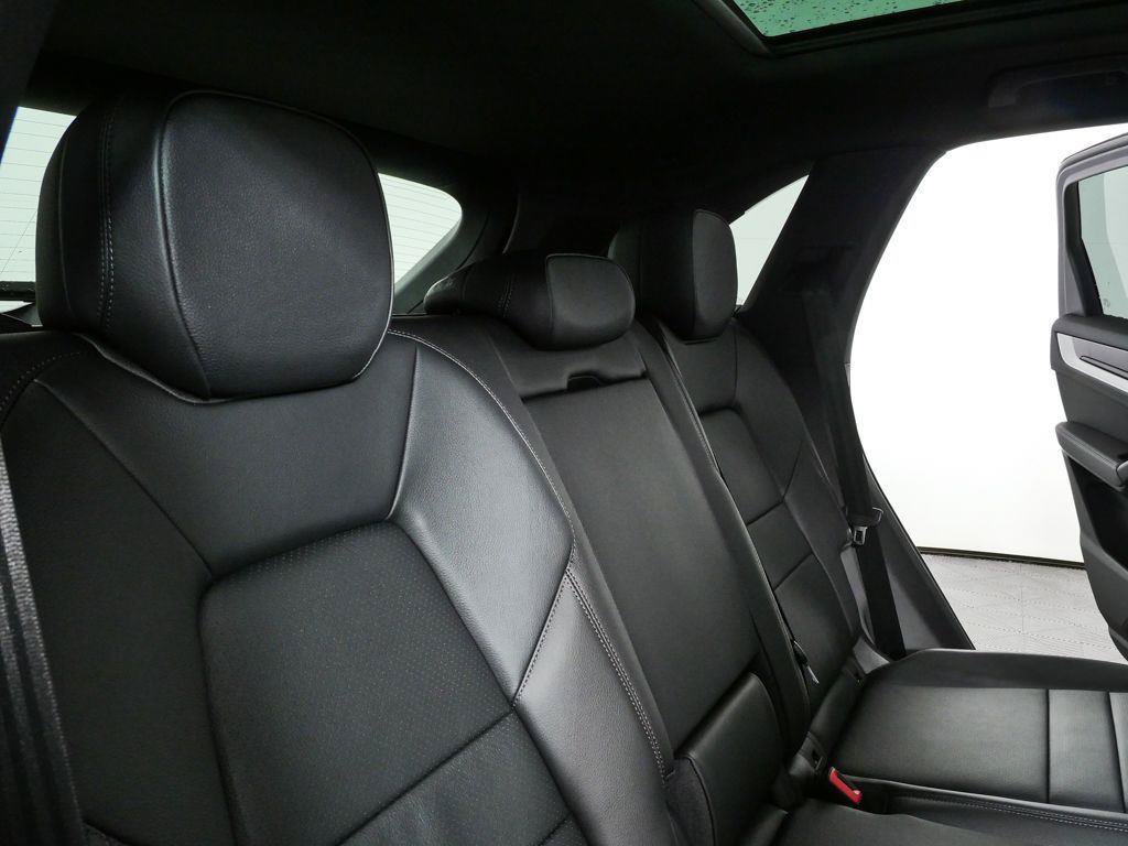 New 2026 Porsche Cayenne AWD/4WD image 23