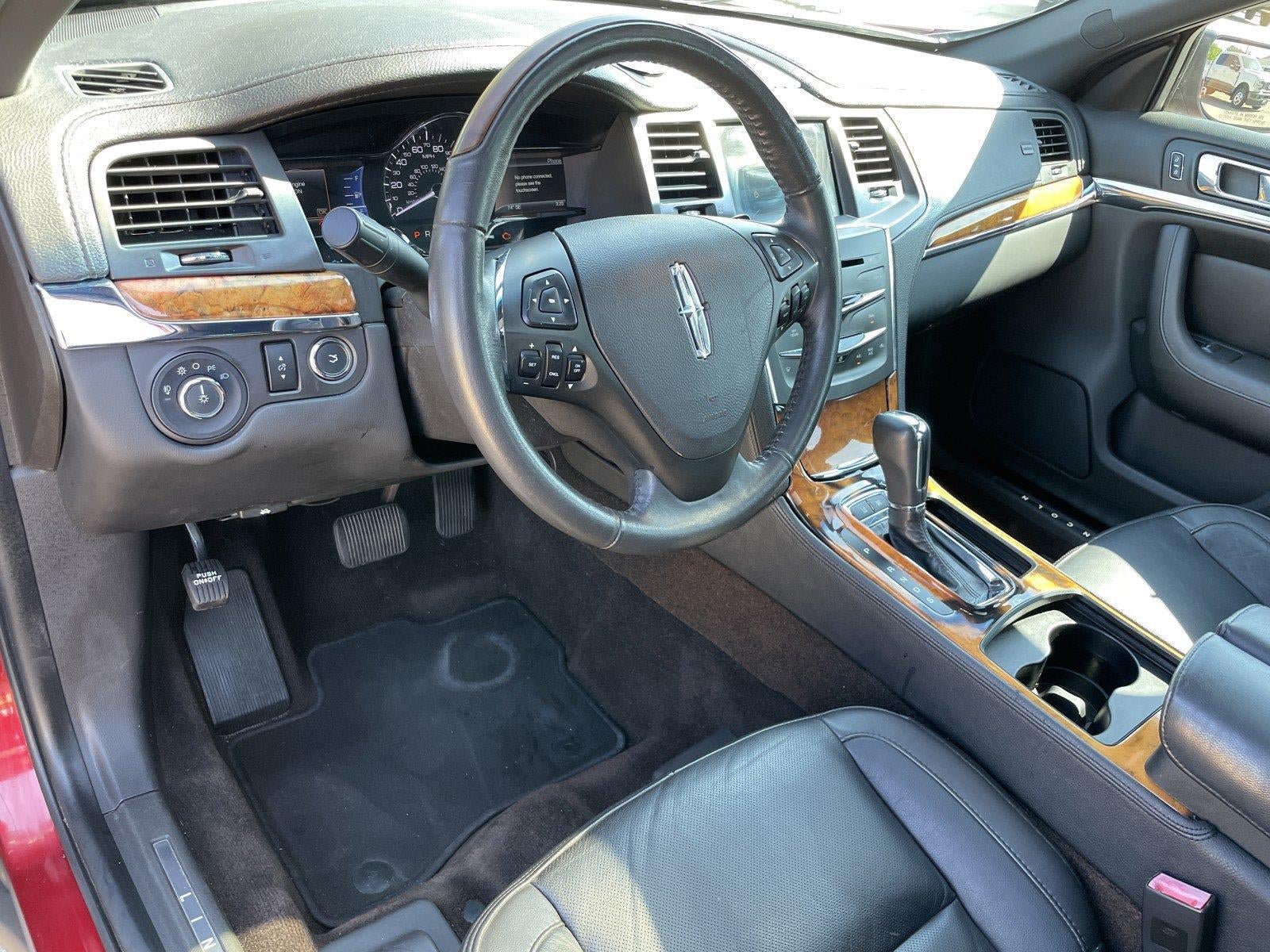 Used 2014 Lincoln MKS FWD image 17