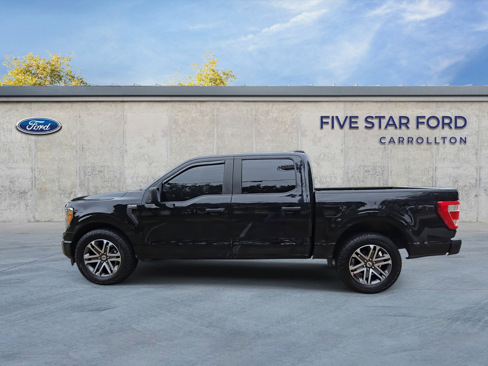 Used 2021 Ford F150 XL w/ STX Appearance Package RWD image 5