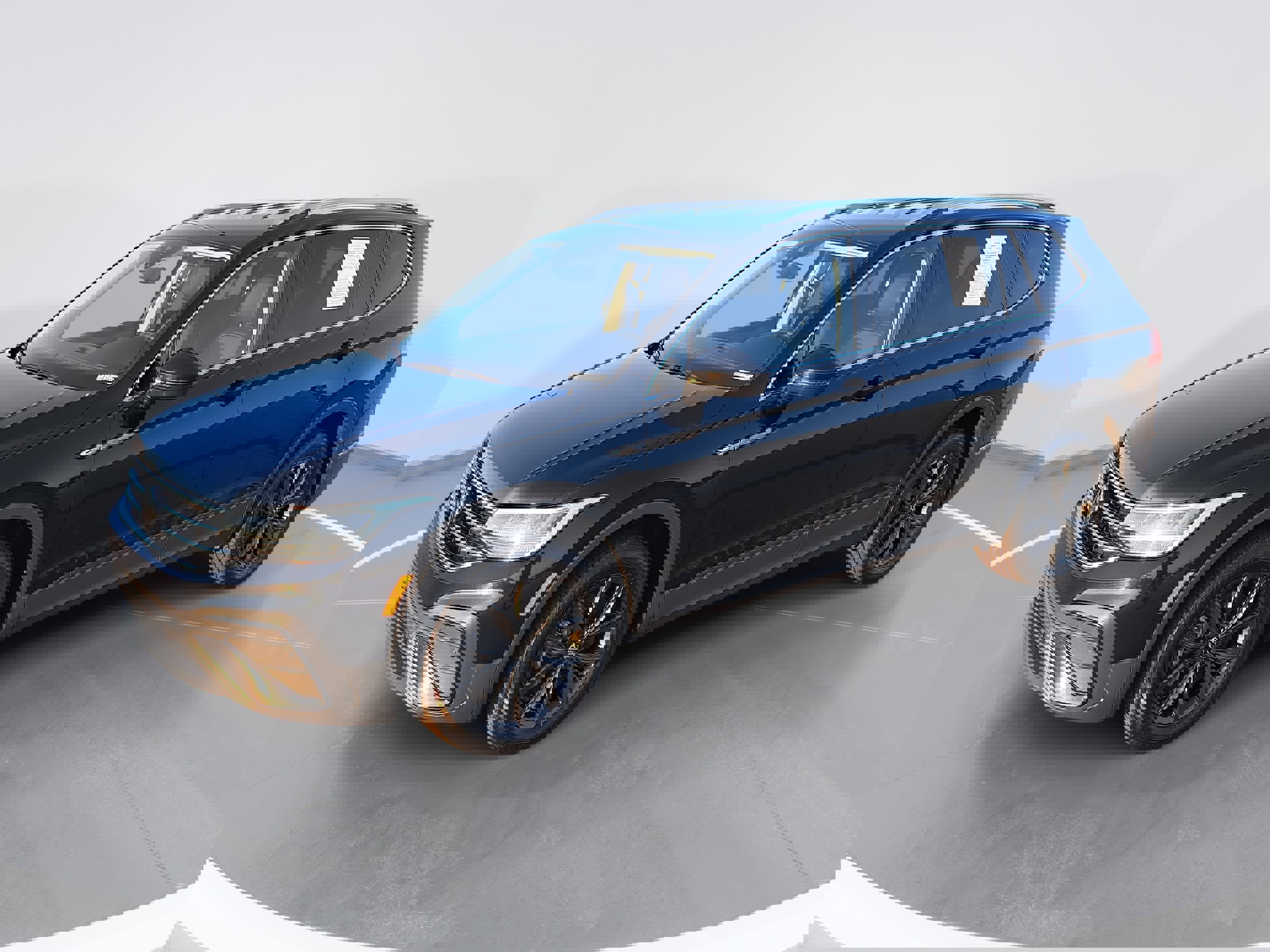 Used 2024 Volkswagen Tiguan SE image 7