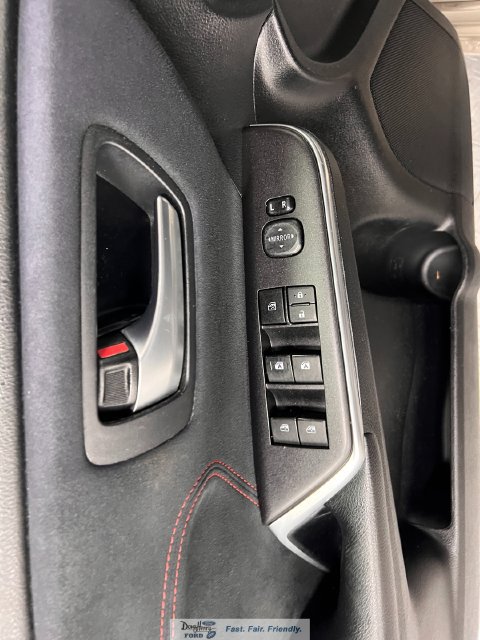 Used 2016 Toyota Camry XSE FWD image 23