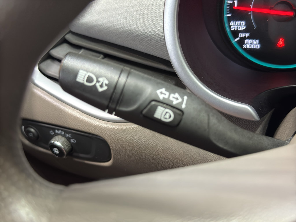 Used 2024 Chevrolet Malibu LT FWD image 23