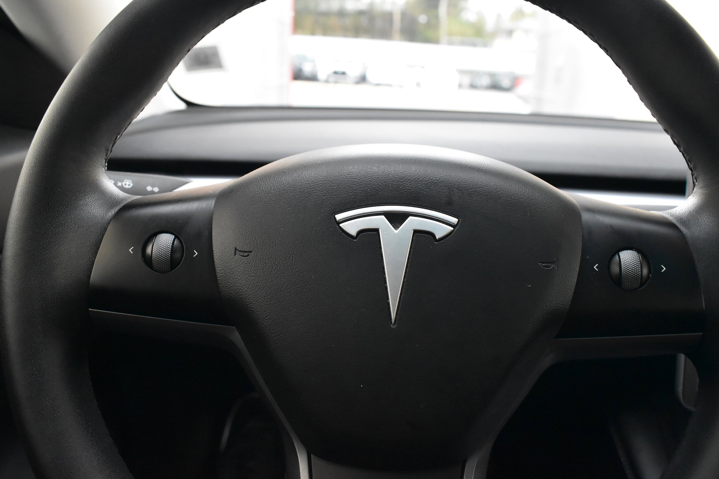 Used 2020 Tesla Model 3 Standard Range Plus RWD image 32