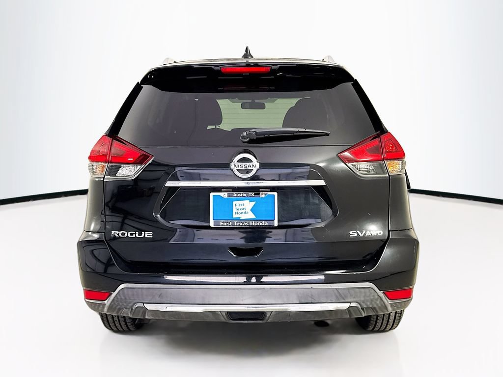 Used 2018 Nissan Rogue SV AWD/4WD image 6
