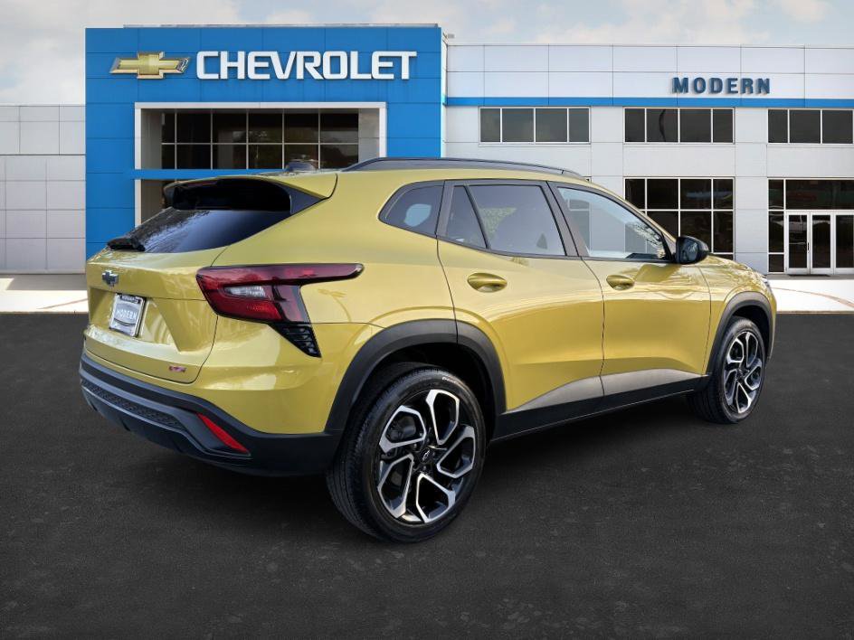 Certified 2024 Chevrolet Trax RS w/ Sunroof Package image 5