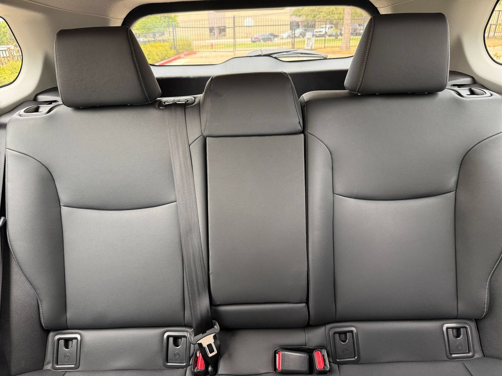 Used 2026 Toyota Corolla Cross XLE FWD image 38