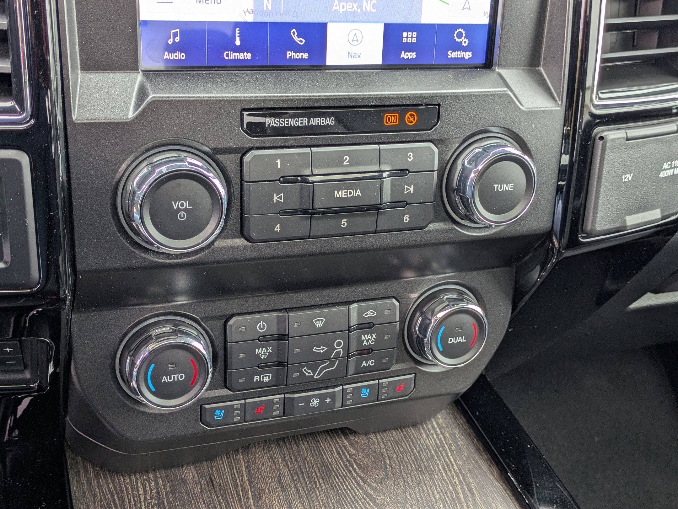 Used 2021 Ford F250 Lariat image 24