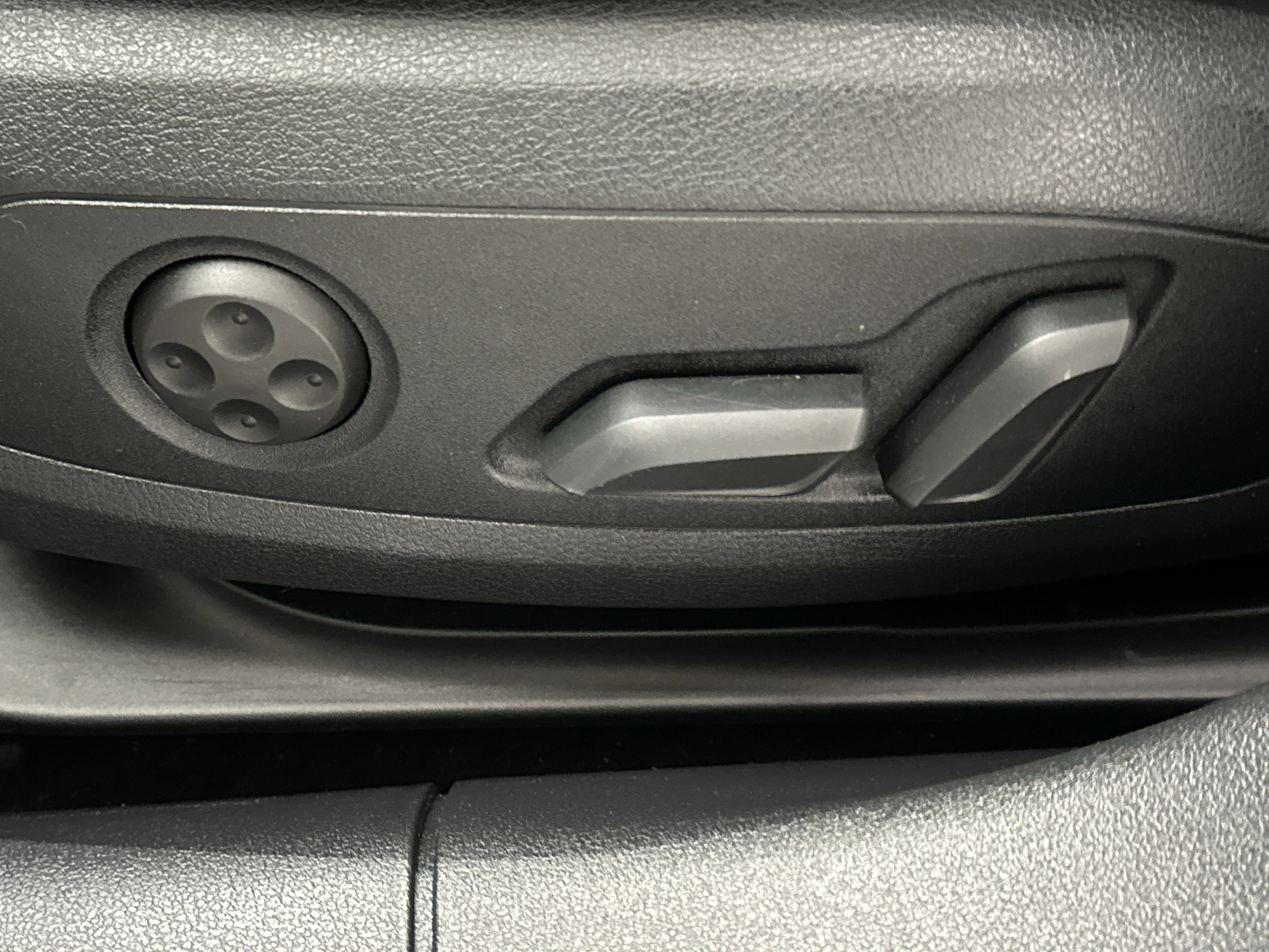 Used 2023 Audi A5 2.0T Premium Plus w/ Premium Plus image 21