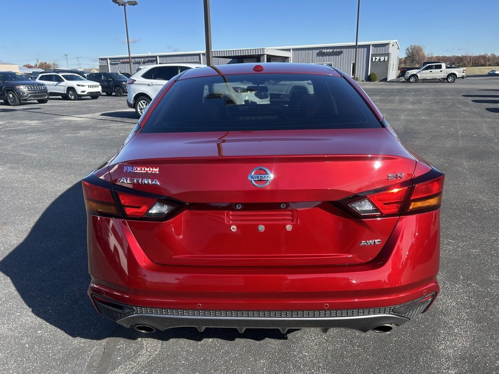 Used 2020 Nissan Altima 2.5 SR w/ Premium Package image 5