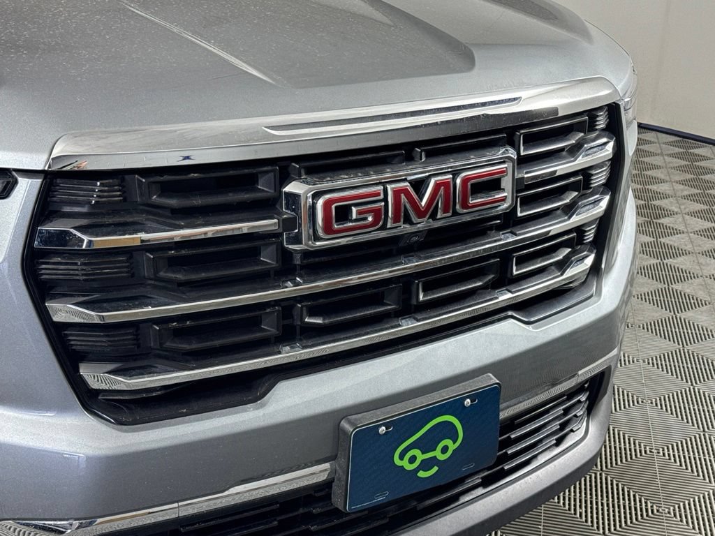 Certified 2026 GMC Acadia Elevation w/ Elevation Premium Package AWD/4WD image 4