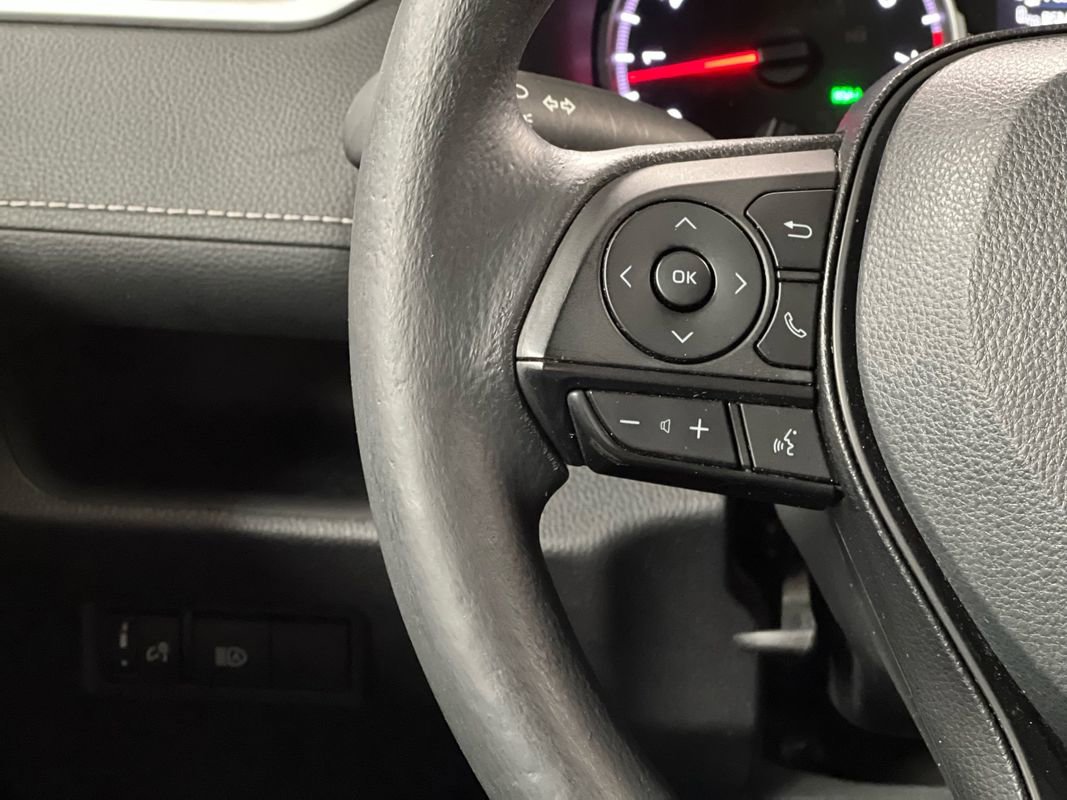 Used 2022 Toyota RAV4 XLE image 27