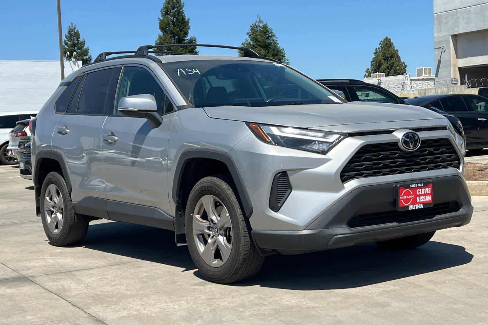 Used 2023 Toyota RAV4 XLE FWD image 10