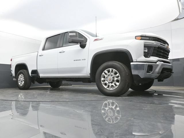 Used 2024 Chevrolet Silverado 2500 LT AWD/4WD image 49