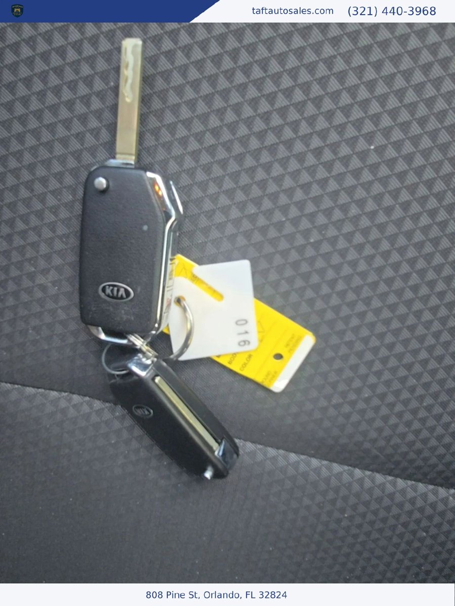 Used 2020 Kia Soul X-Line FWD image 29