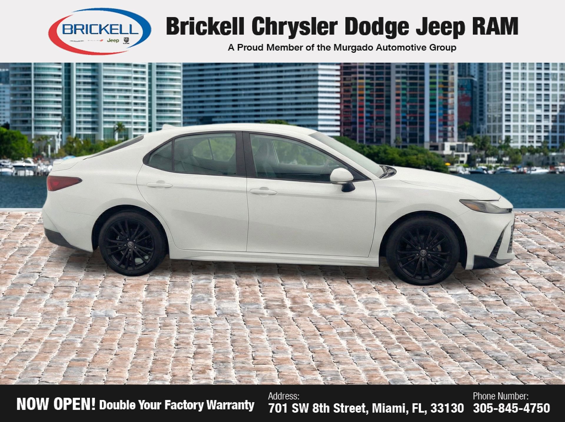 Used 2025 Toyota Camry SE image 8