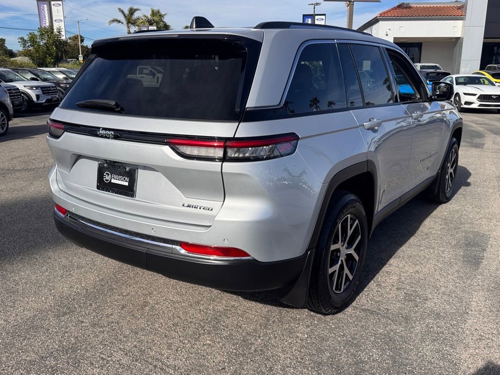 Used 2023 Jeep Grand Cherokee Limited w/ MOPAR Finishing Package image 12