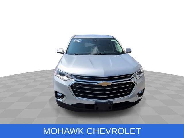 Used 2020 Chevrolet Traverse LT w/ Driver Confidence II Package AWD/4WD image 3