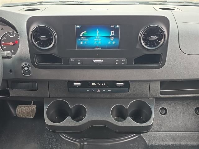 Used 2023 Mercedes-Benz Sprinter 2500 image 15