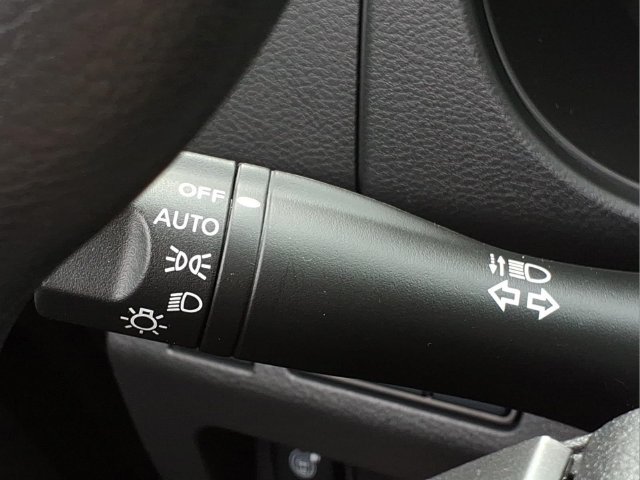 Certified 2025 Nissan Frontier SV AWD/4WD image 24
