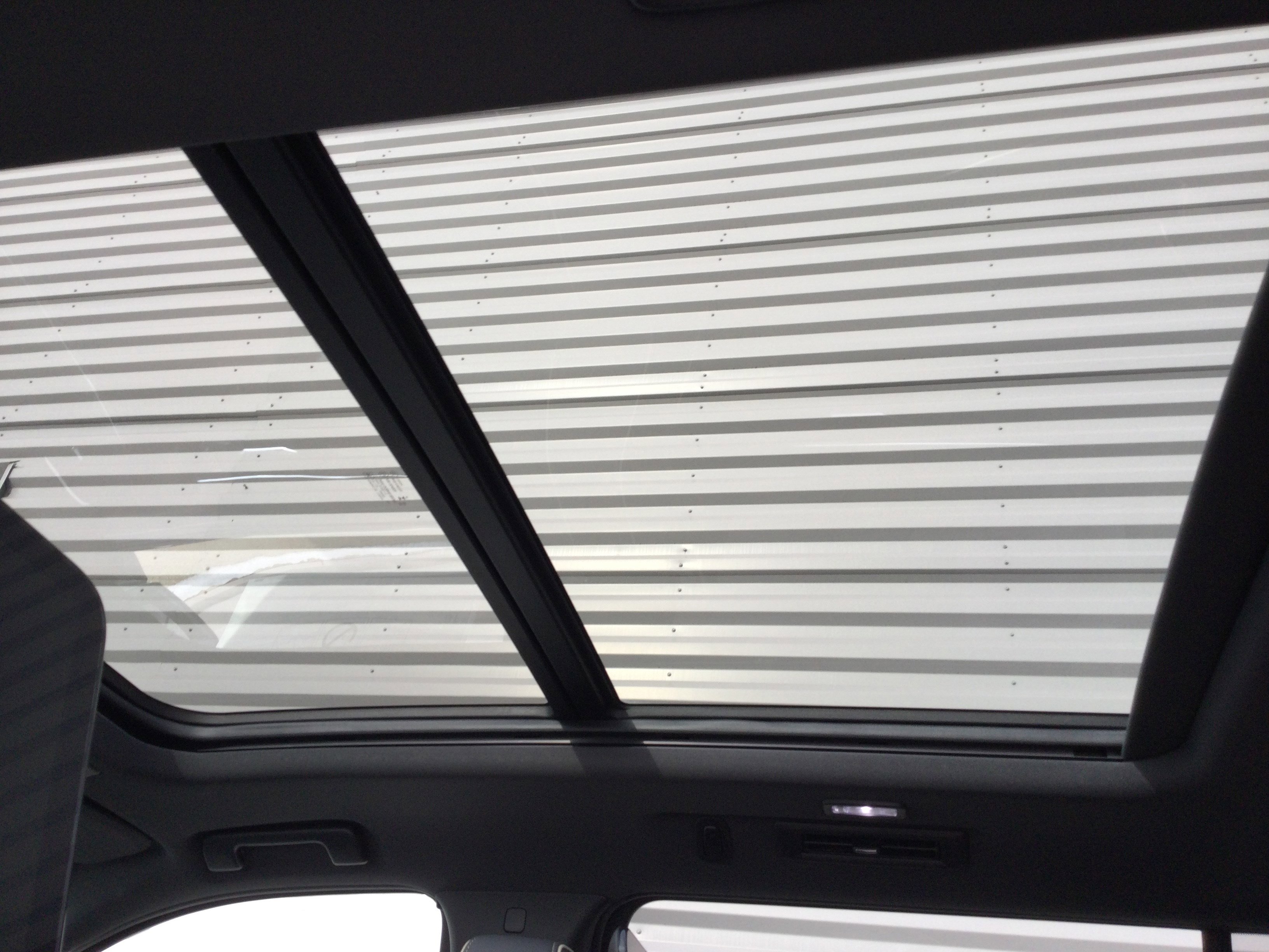 New 2026 Chevrolet Suburban Premier image 9