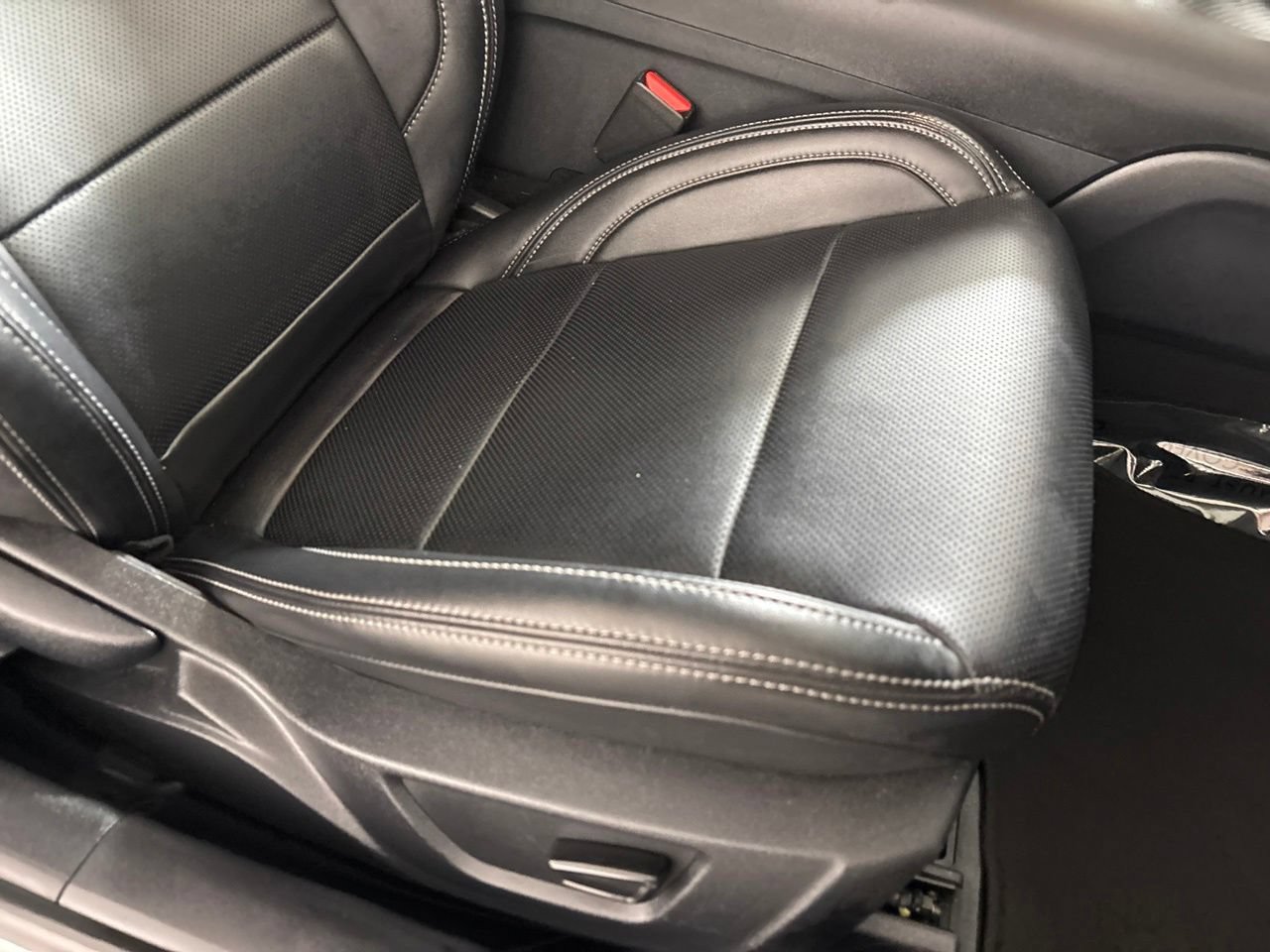 Used 2025 Ford Mustang Premium RWD image 24