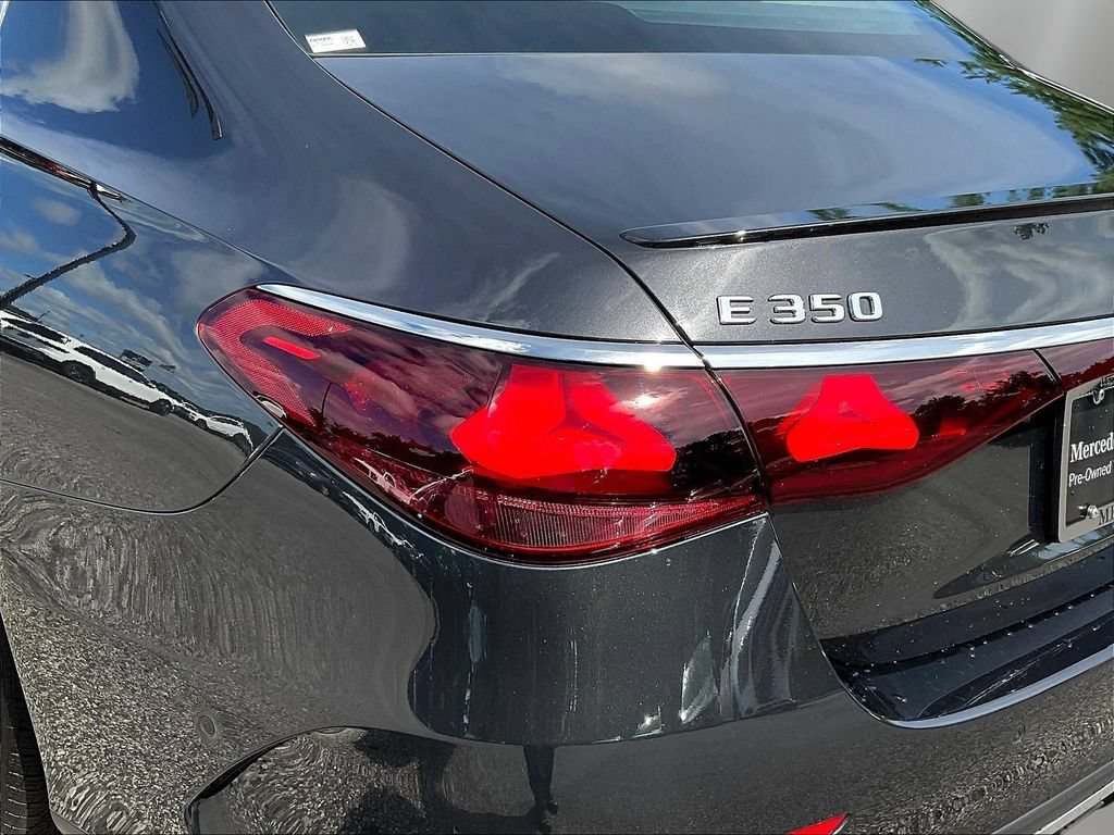 Certified 2025 Mercedes-Benz E 350 4MATIC Sedan w/ MBUS Superscreen Package image 25