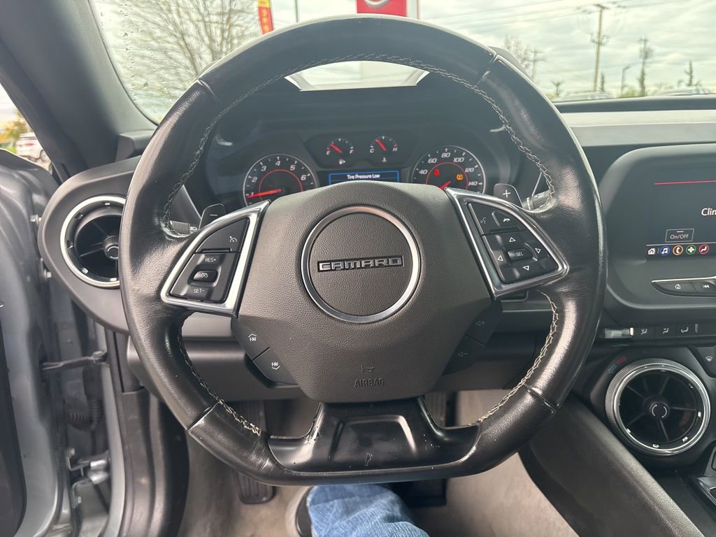 Used 2023 Chevrolet Camaro LT RWD image 17