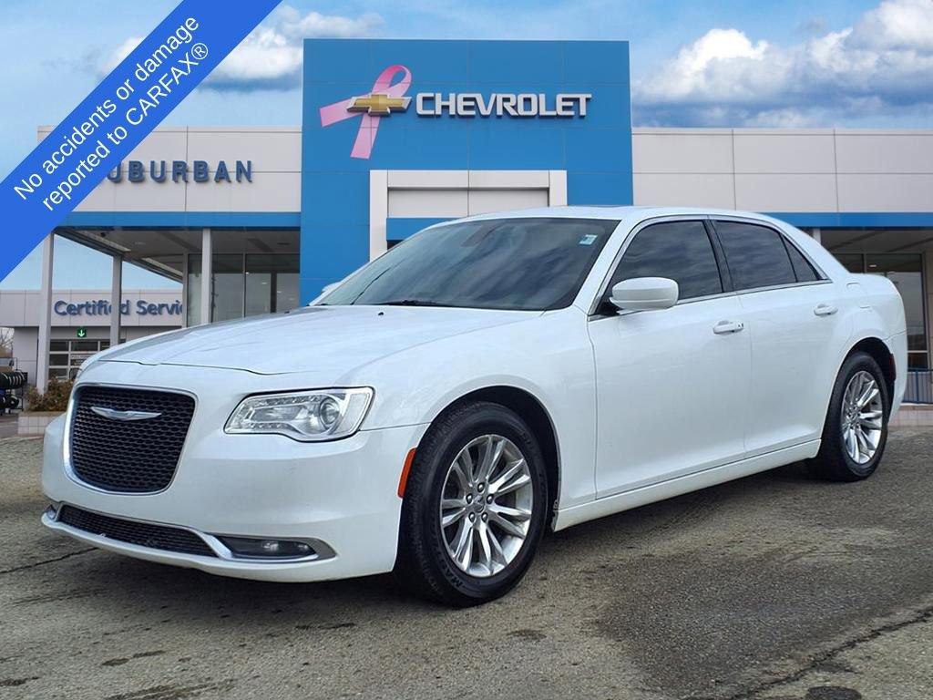 Used 2017 Chrysler 300 Touring w/ Value Package image 1
