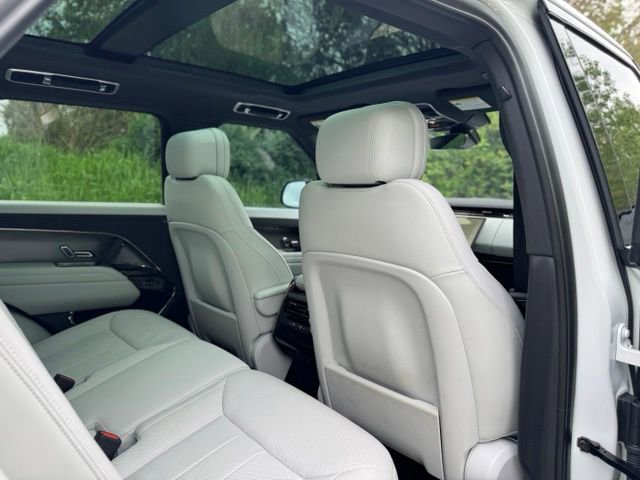 Certified 2025 Land Rover Range Rover Sport SE AWD/4WD image 16